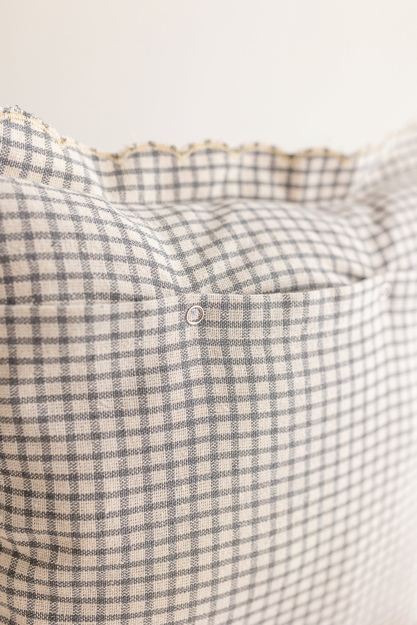 'lovely little one' yastık