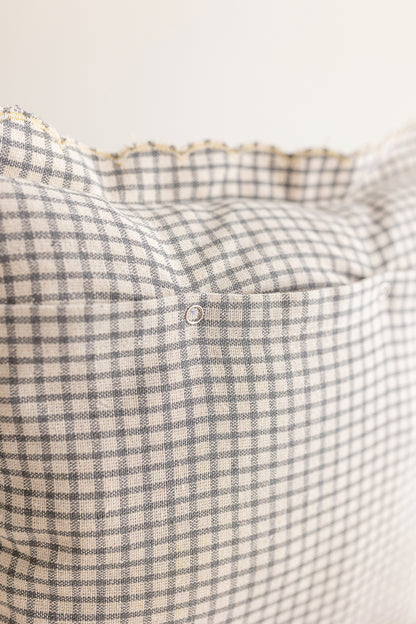 'lovely little one' yastık