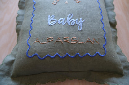 Yeşil bebek odası yastığı