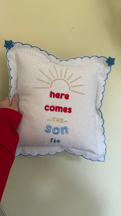 Here comes the Son