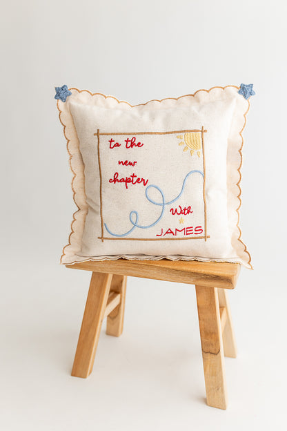 'to the new chapter' yastık