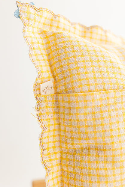 'to the new chapter' yastık