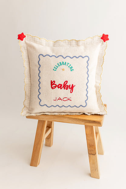 'celebrating baby' yastık