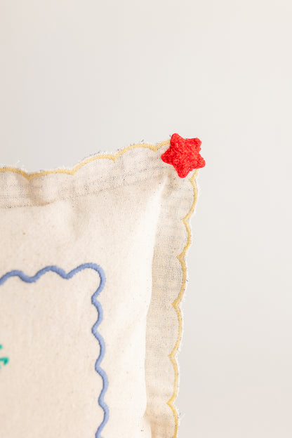 'celebrating baby' yastık