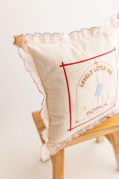 'lovely little one' yastık